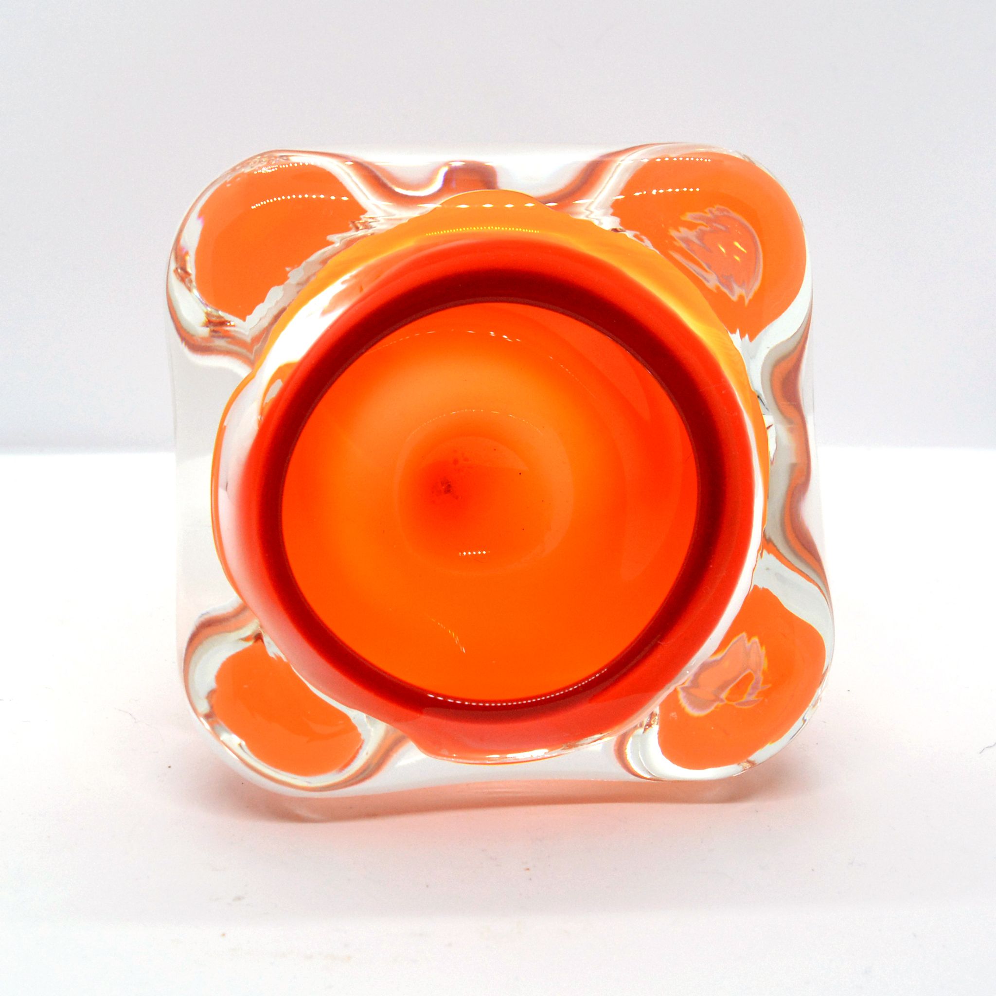 Organic ashtray bowl designed by Karel Wünsch, Czechoslovakia of the 1960s