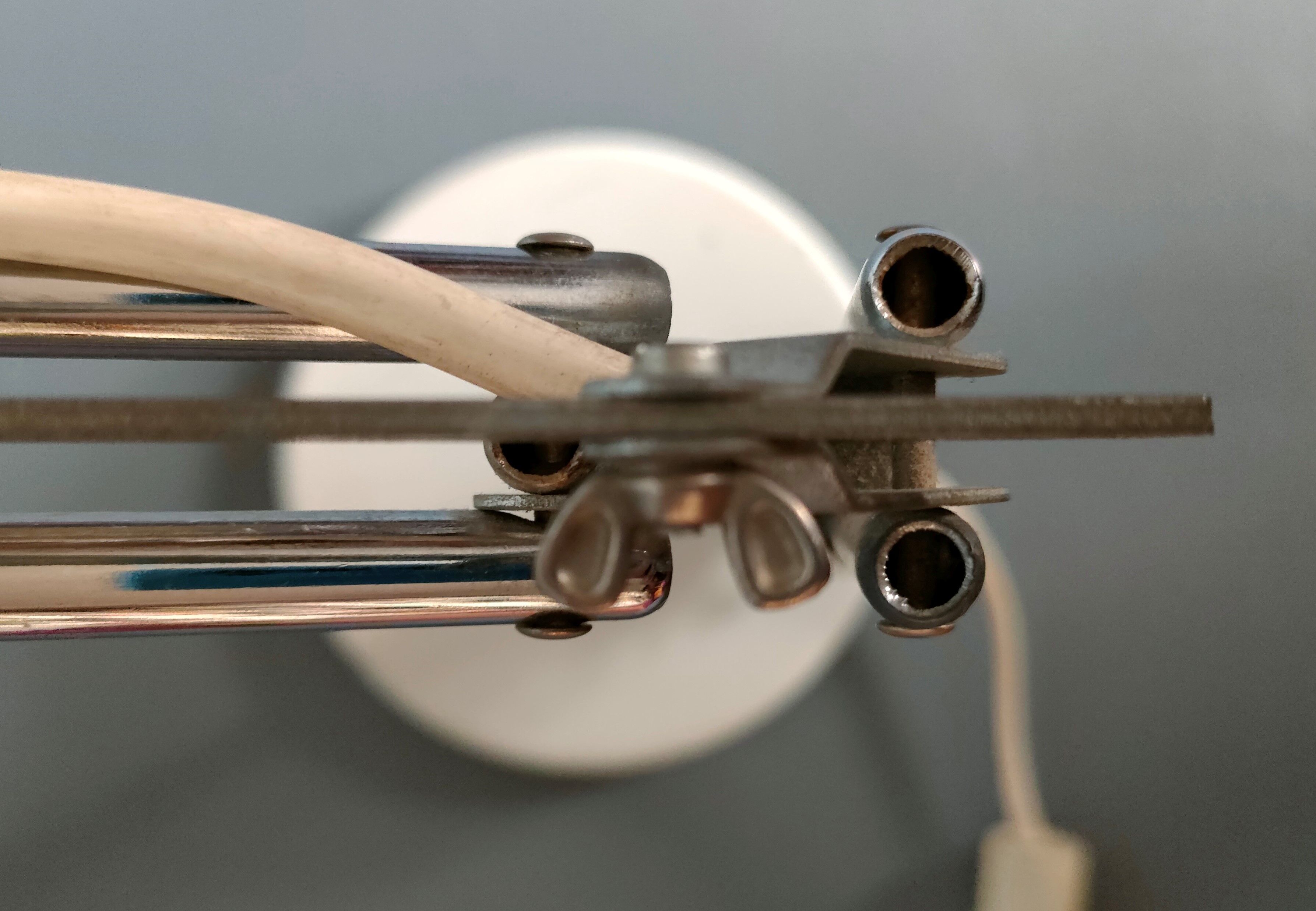 Articulated metal desk lamp from the 1950s/1960s