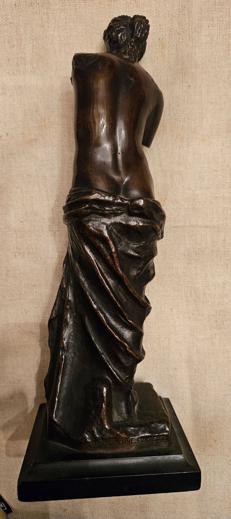 Venus de Milo Bronze Subject by Ferdinand Barbedienne