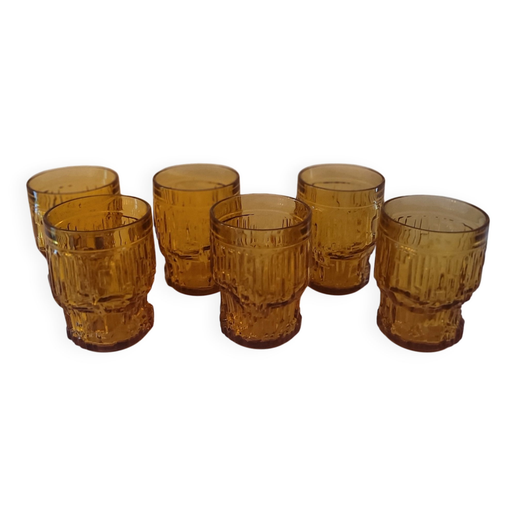 Verres ambrés en verre moulé. Années 60–70