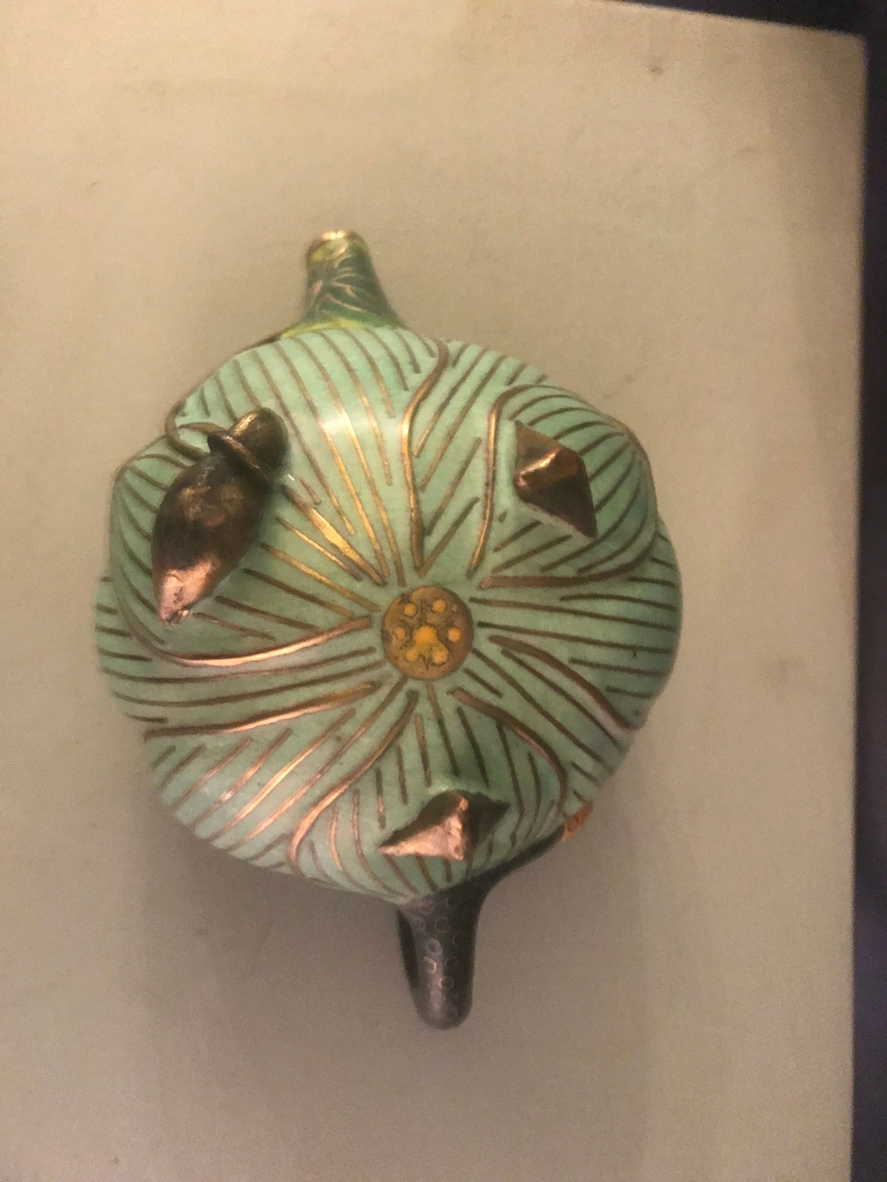 Cloisonnée tea in the shape of lotus flower