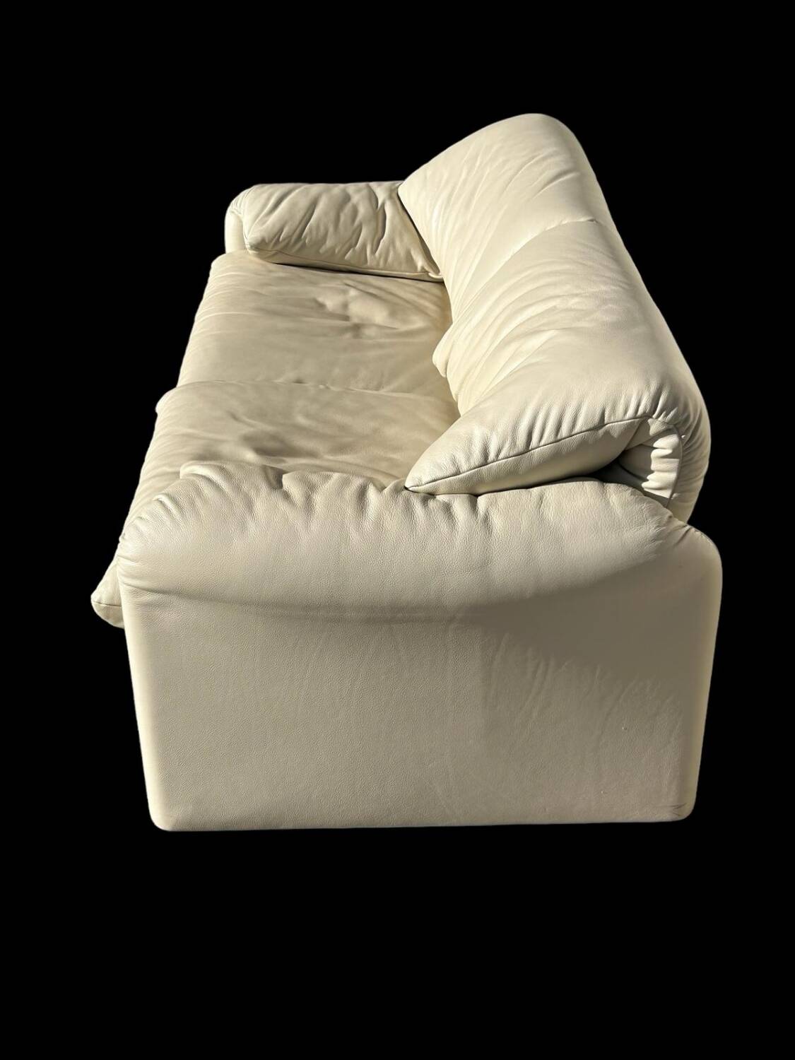Maralunga White Leather Sofa By Vico Magistretti For Cassina, 1970s No. 2