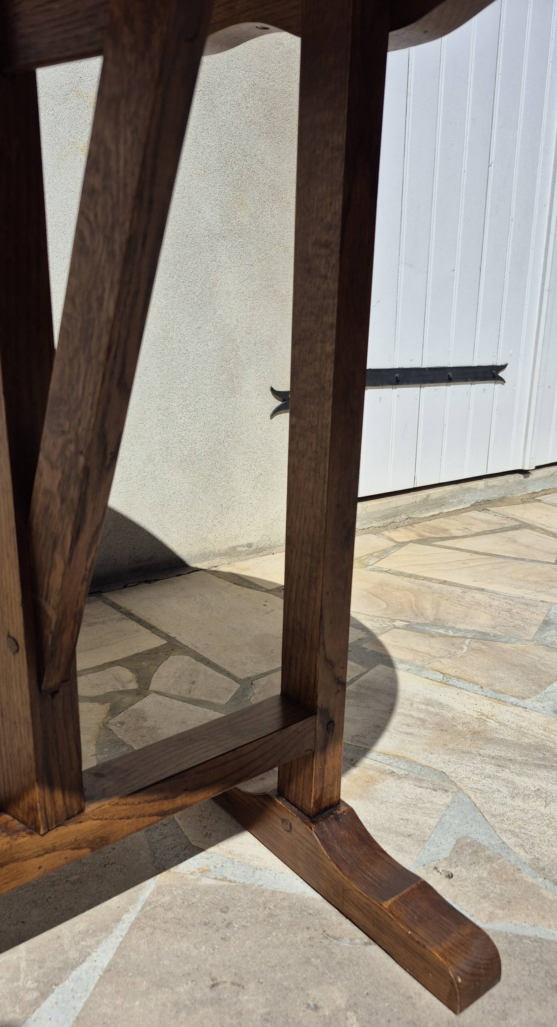 Petite table vigneronne ronde rabatable