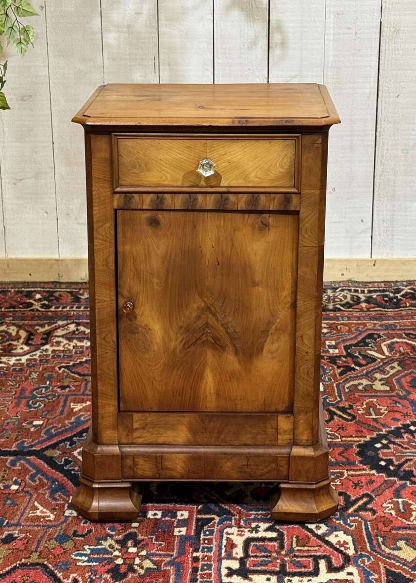 Louis Philippe bedside table from the 19th century in cherry wood.