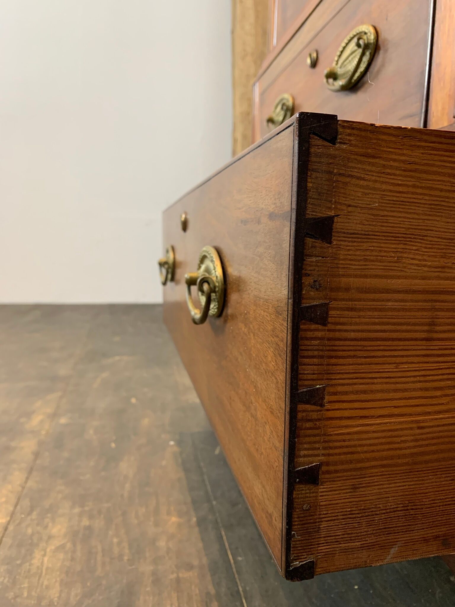 Cabinet English XIXth century