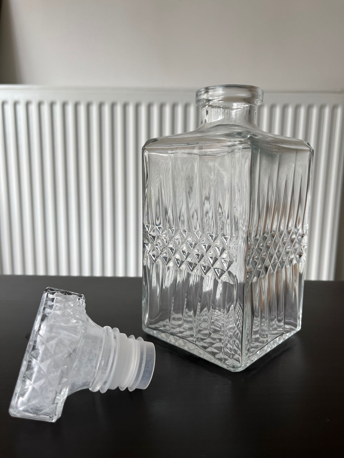 Vintage glass spirits whisky decanter