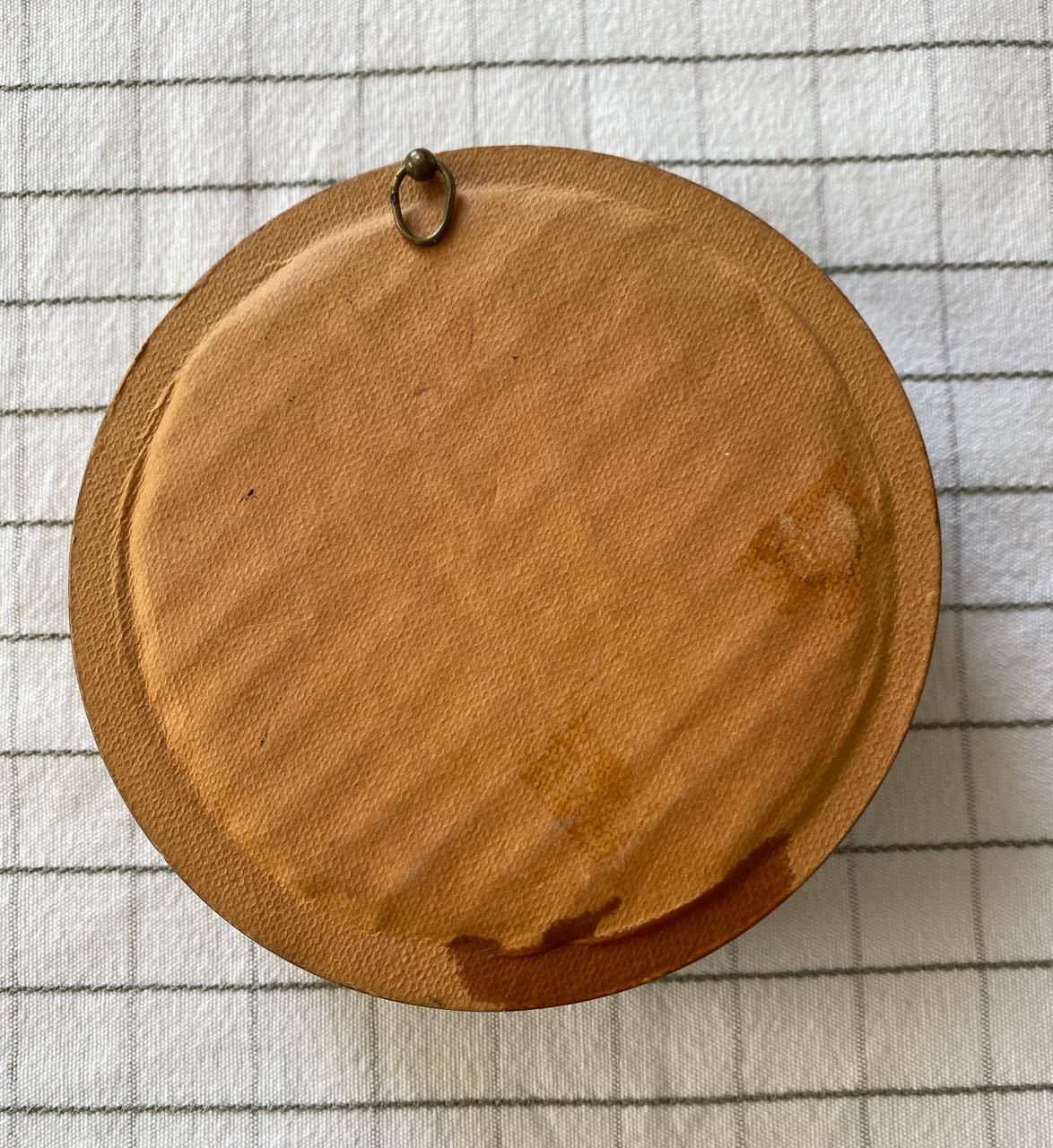 Vintage bulging frame