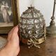 Table lamp in brass, beads and glass pendants