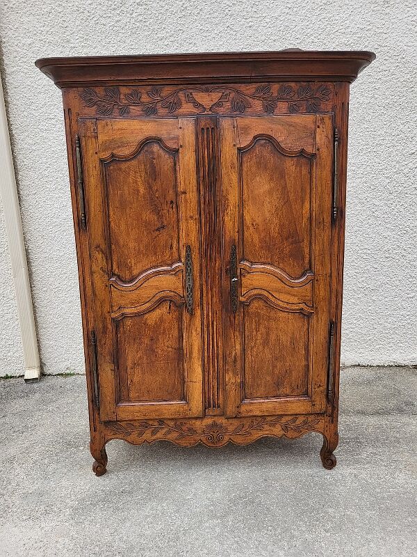 Wardrobe 2 doors Louis XV walnut of the XlX th siecle