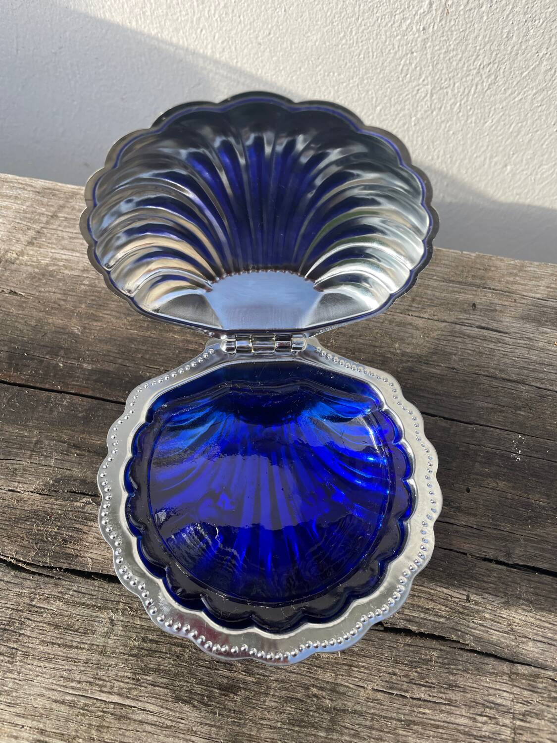 Metal shell butter dish