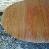 Scandinavian table