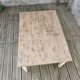 Table basse en bois massif