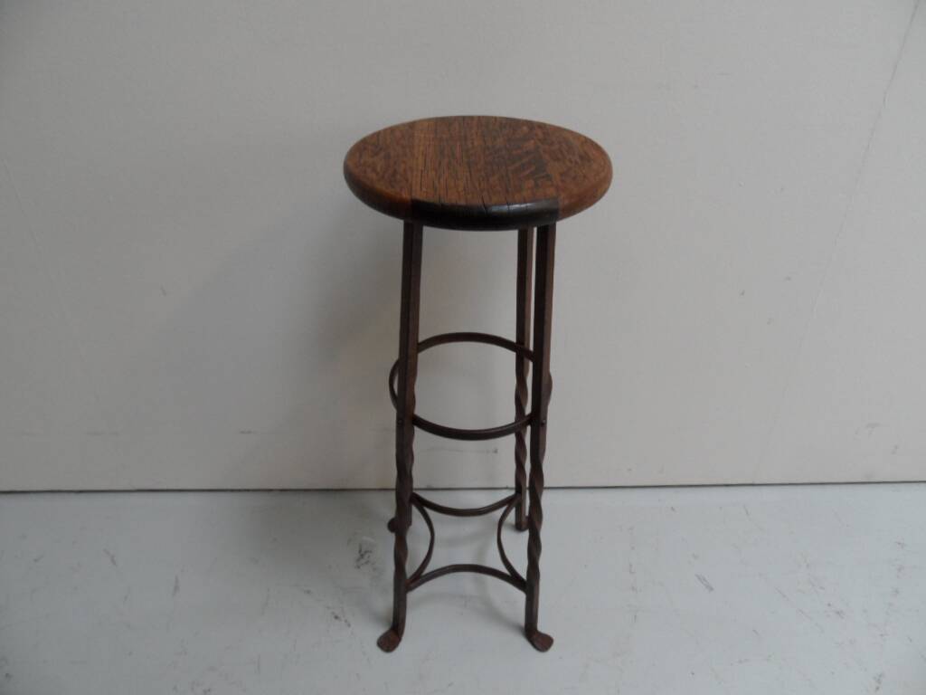 Table d'appoint ronde en métal industriel
