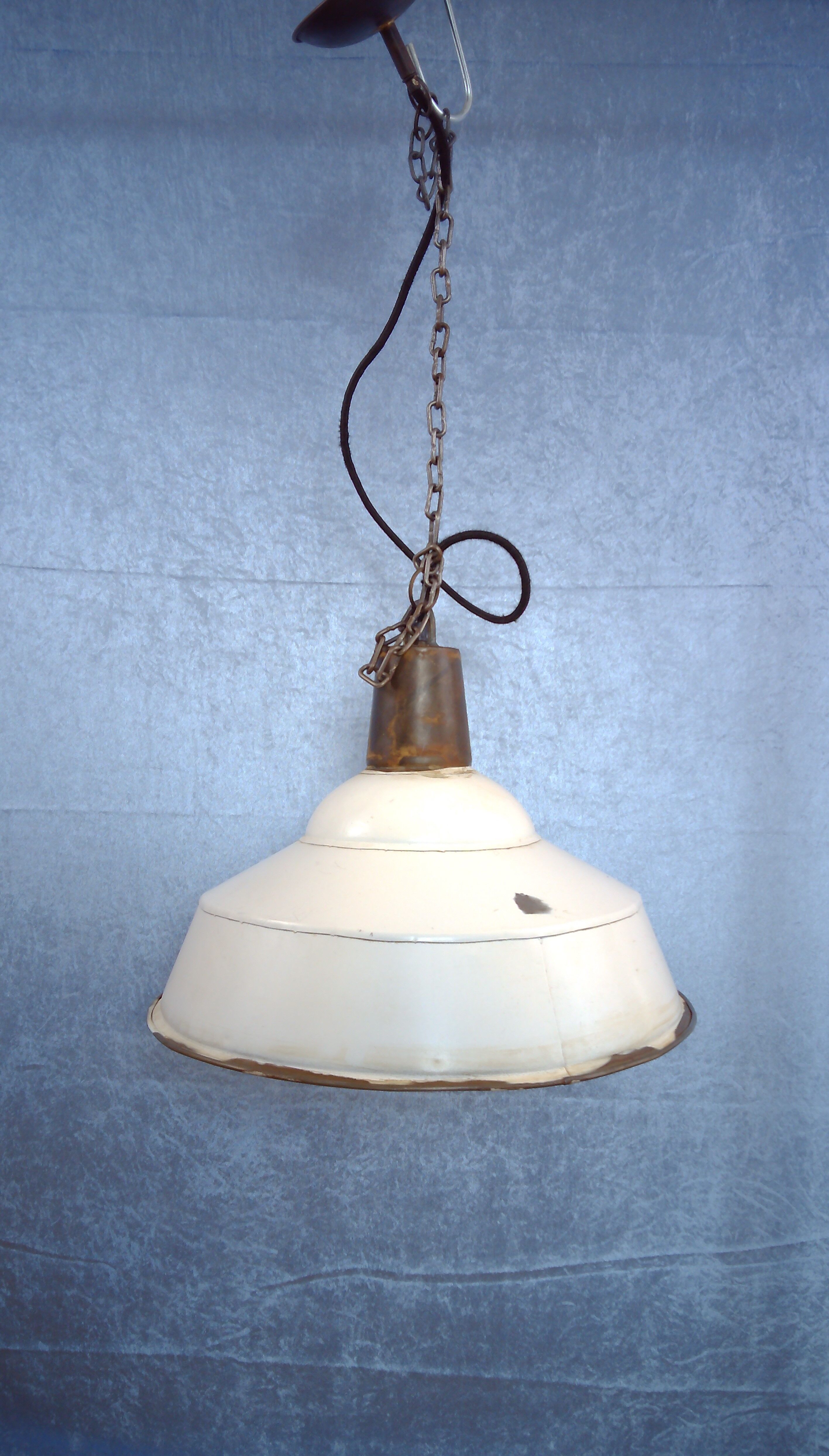 Industrial pendant, white.