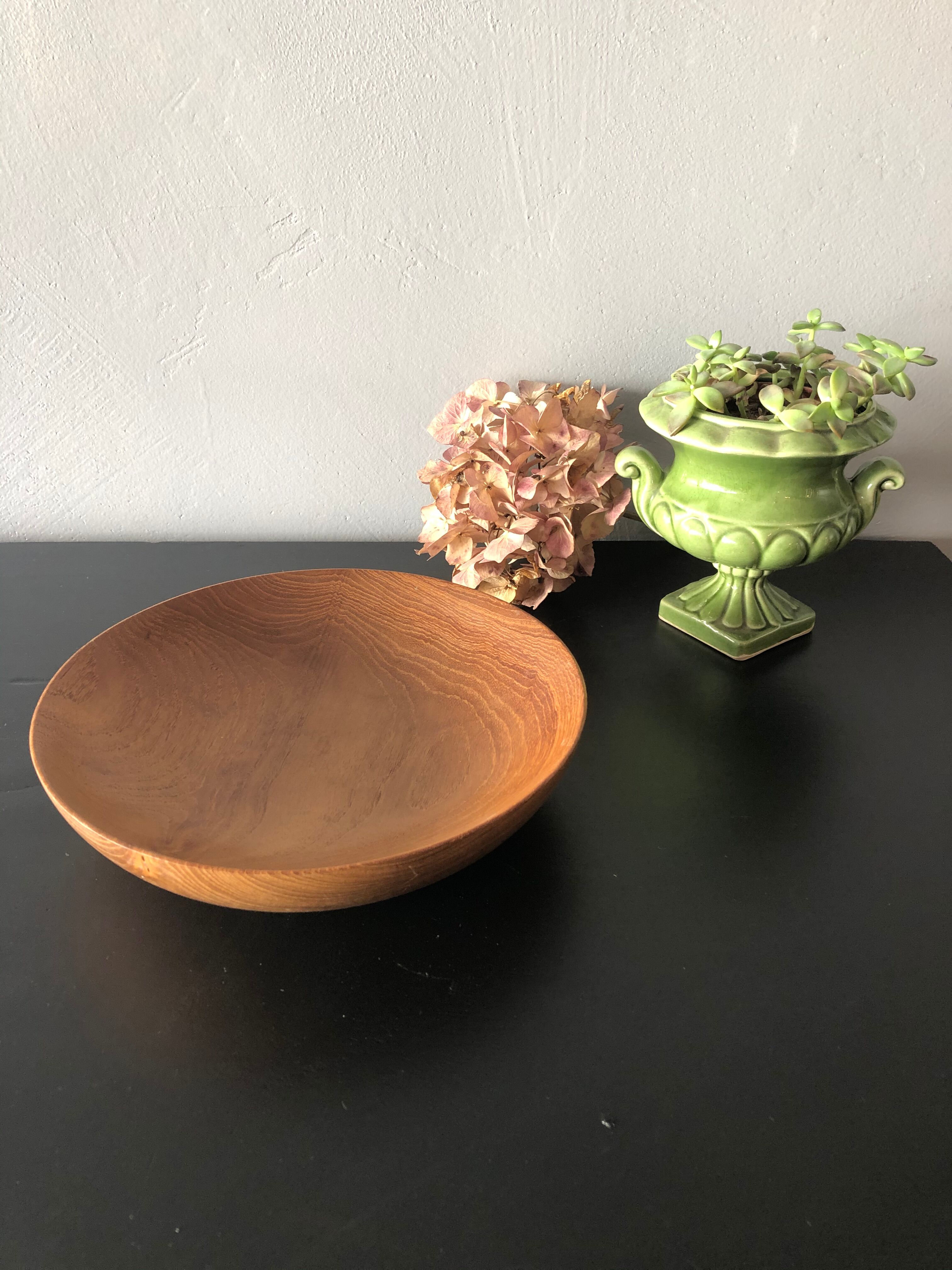 Teak dish