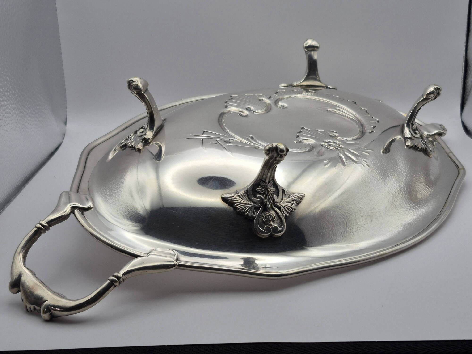 Large silver-plated metal basket Roux-Marquiand – Superb rococo decoration –