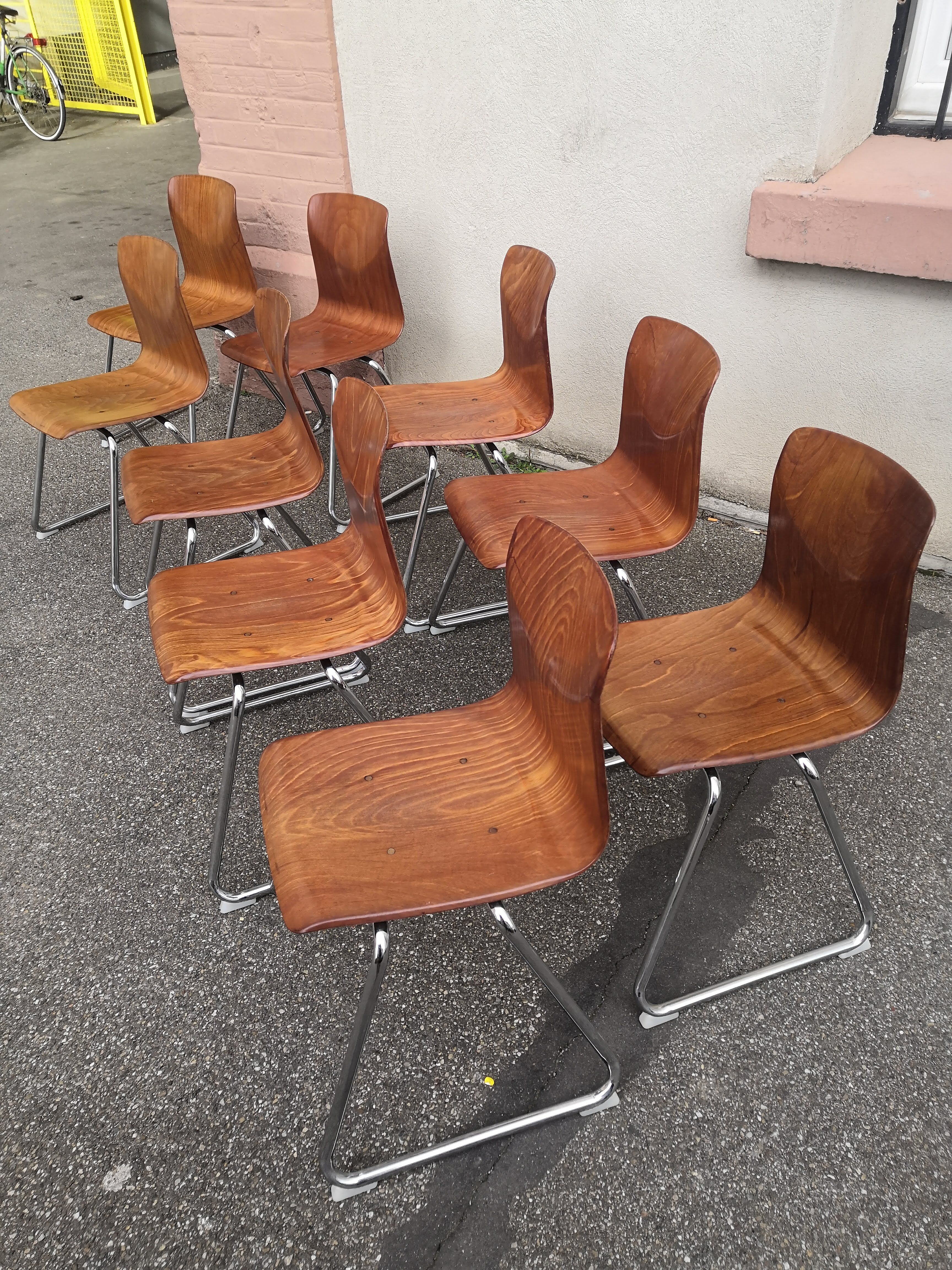 9 Pagholz Thur-Op-Seat chairs