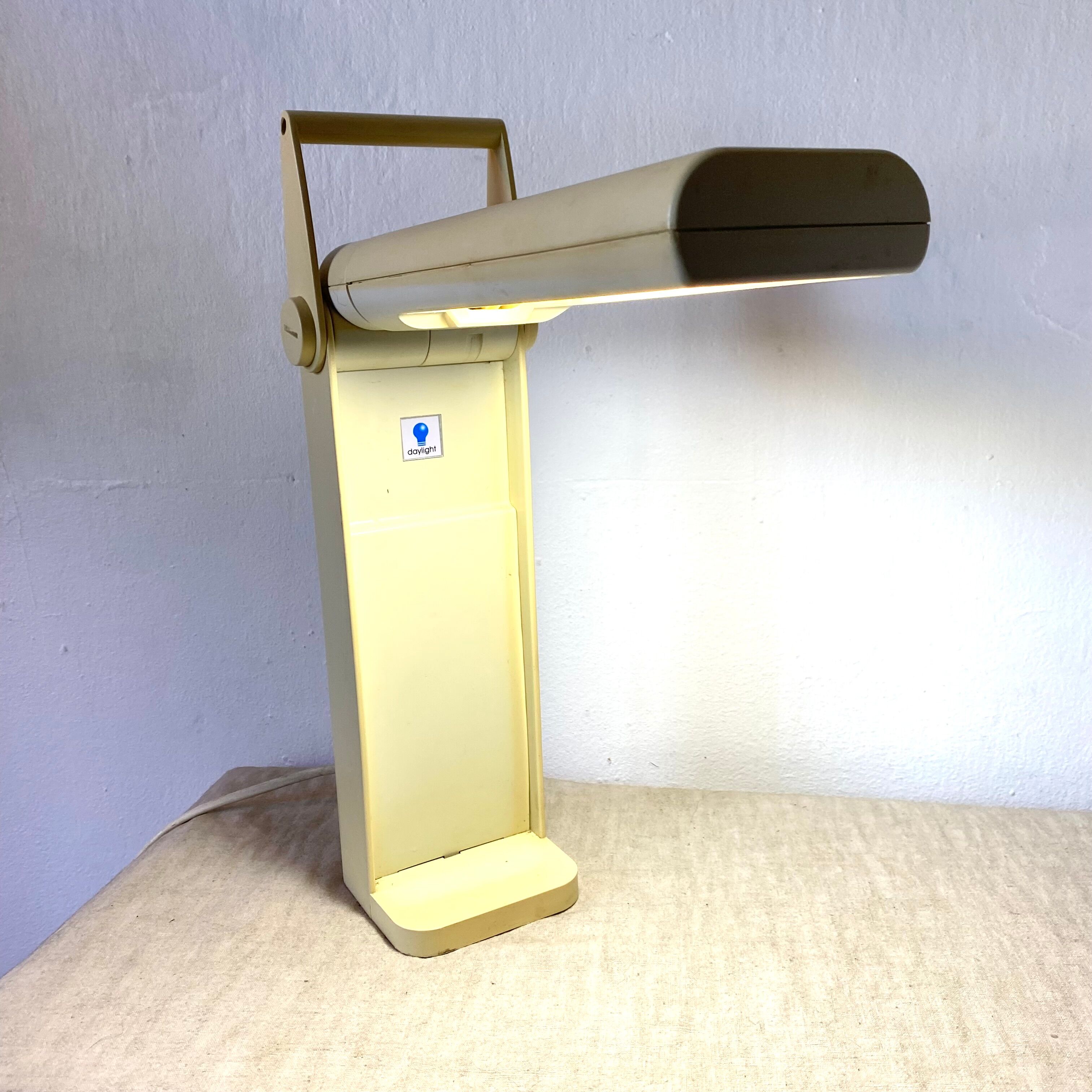 Dayligh folding desk lamp 80s