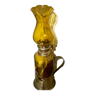 Oil lamp