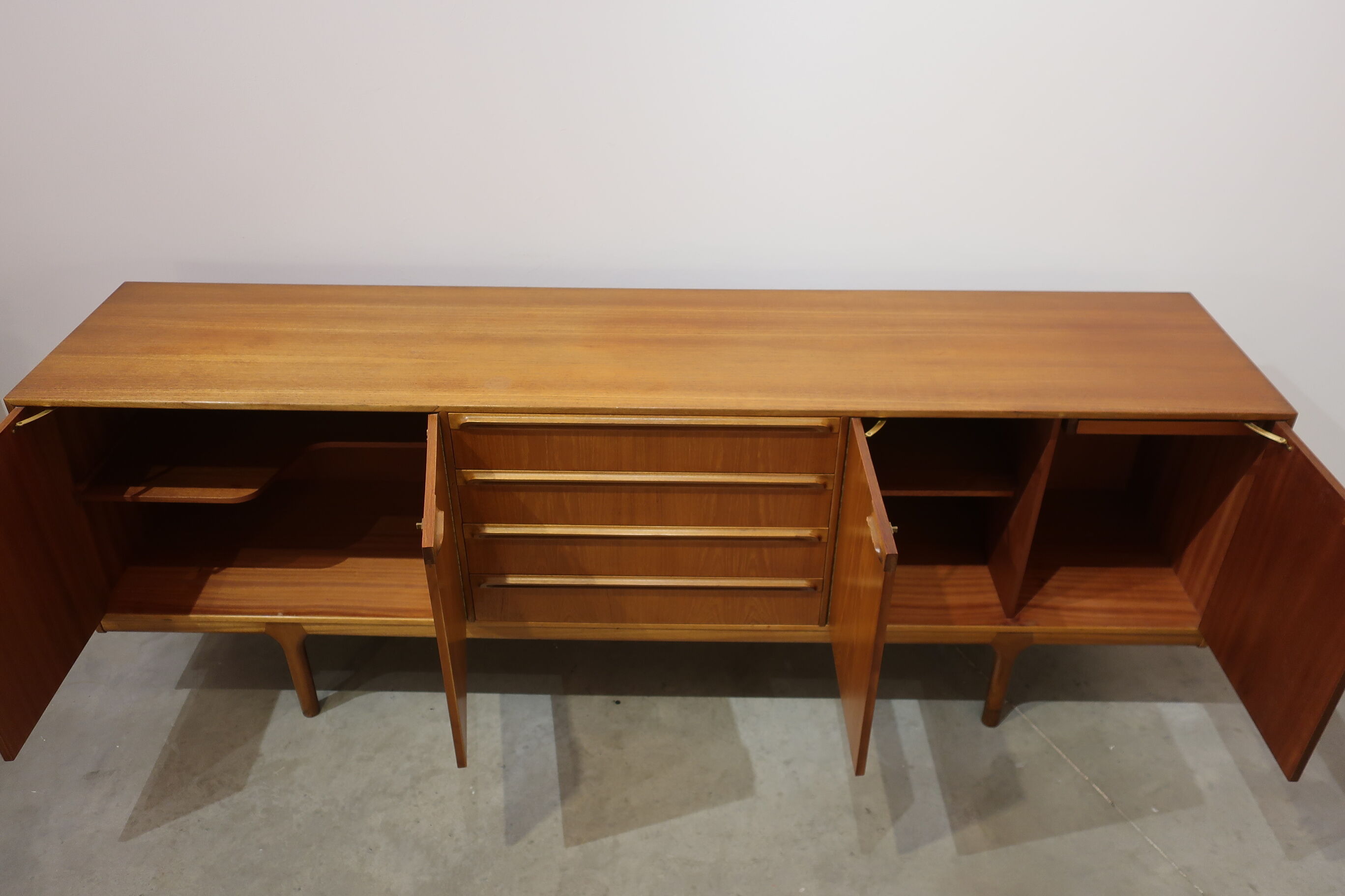 Sideboard Mcintosh teak of the 1960s