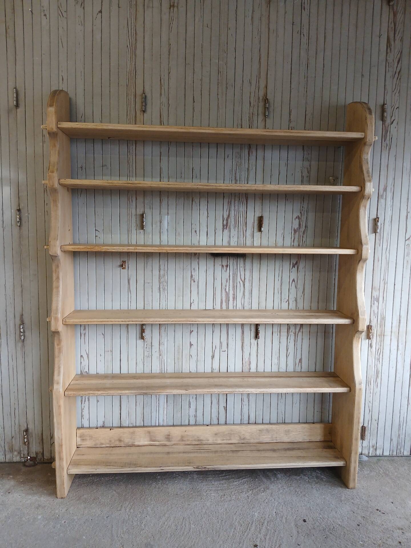 Solid wood shelf in brutalist style
