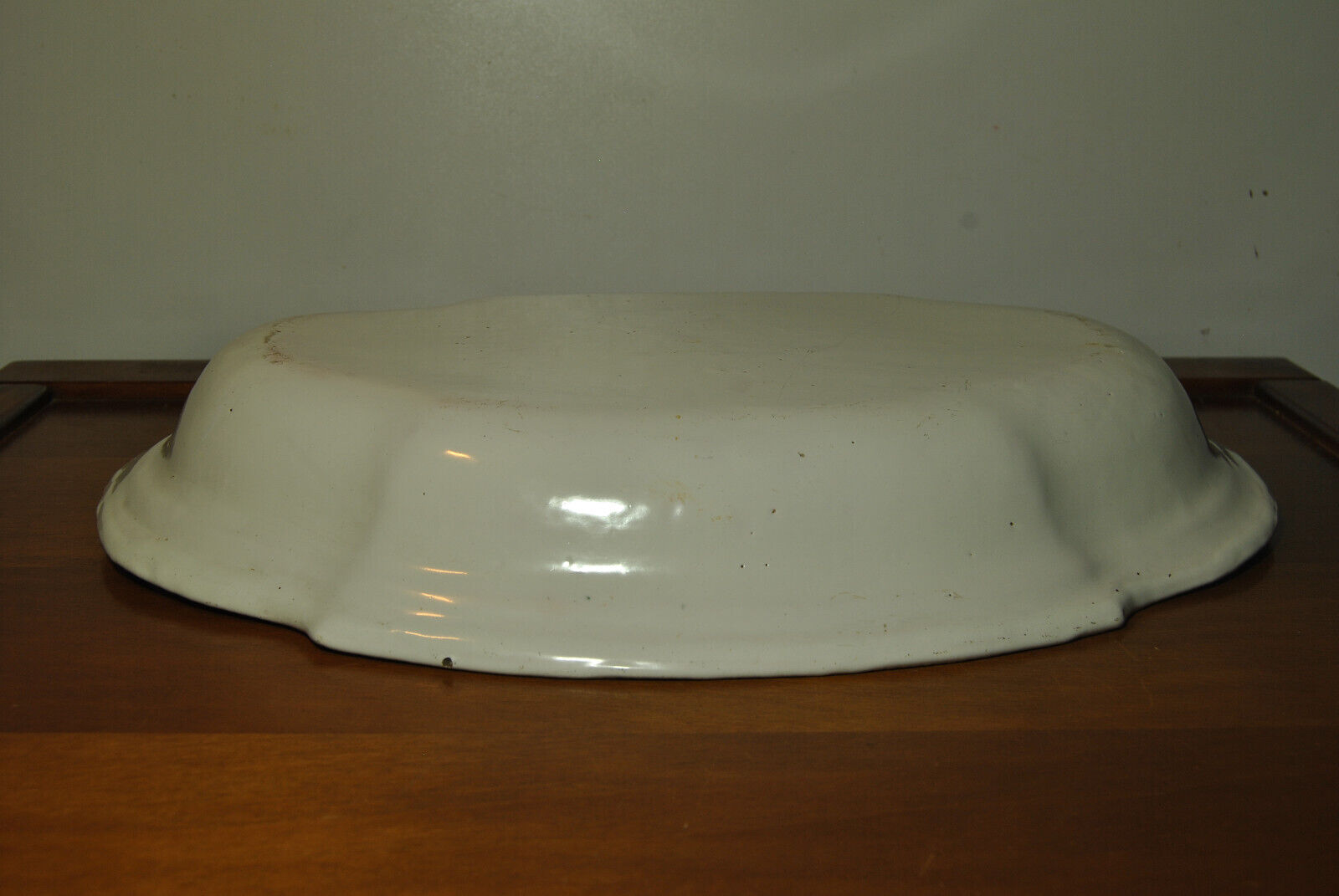 Flat ewer basin earthenware Moustiers Sud France 18th century flower solanée