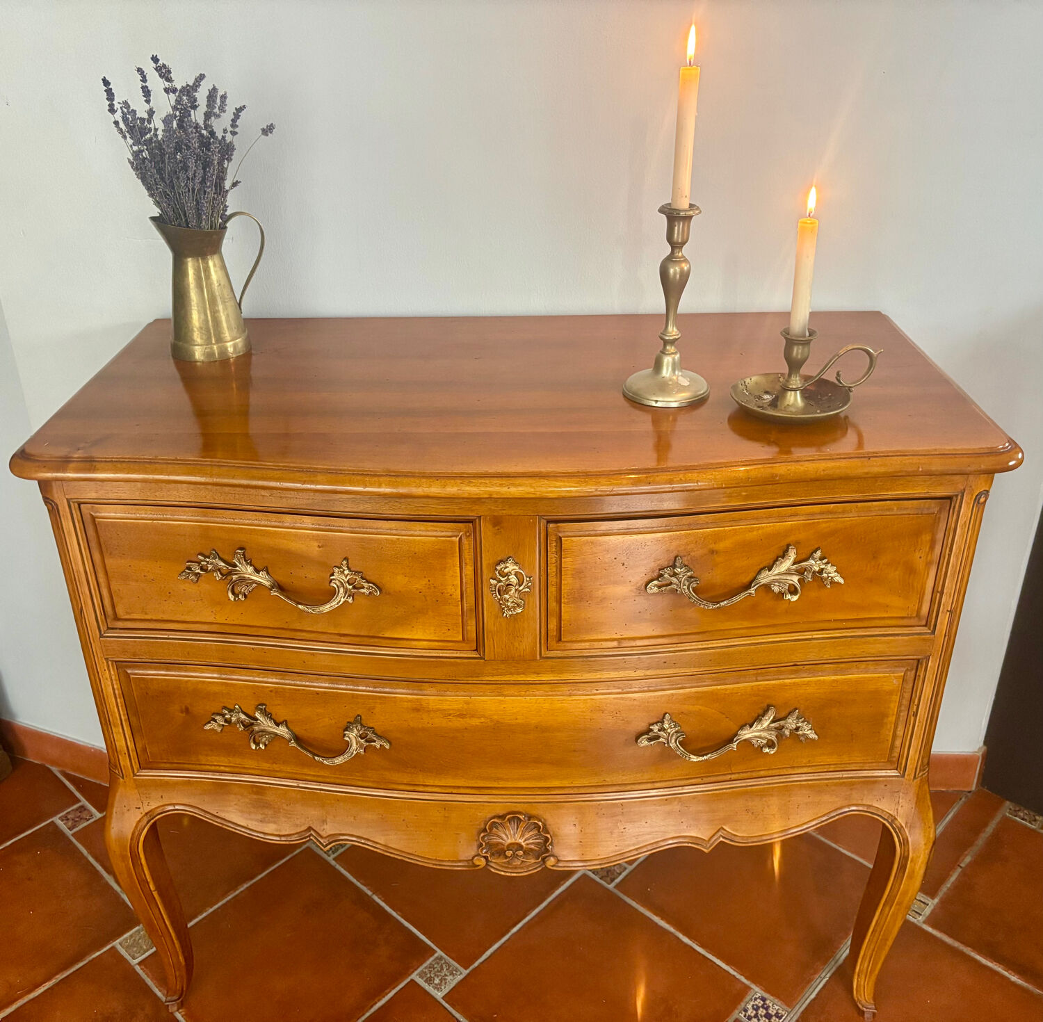 Commode style Louis XV en chêne massive