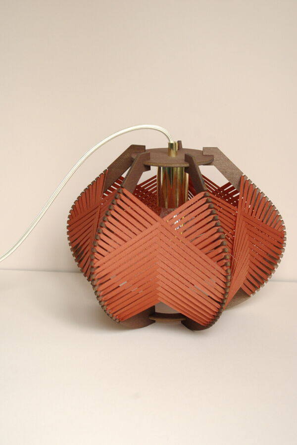 Lampe brique tissée à poser