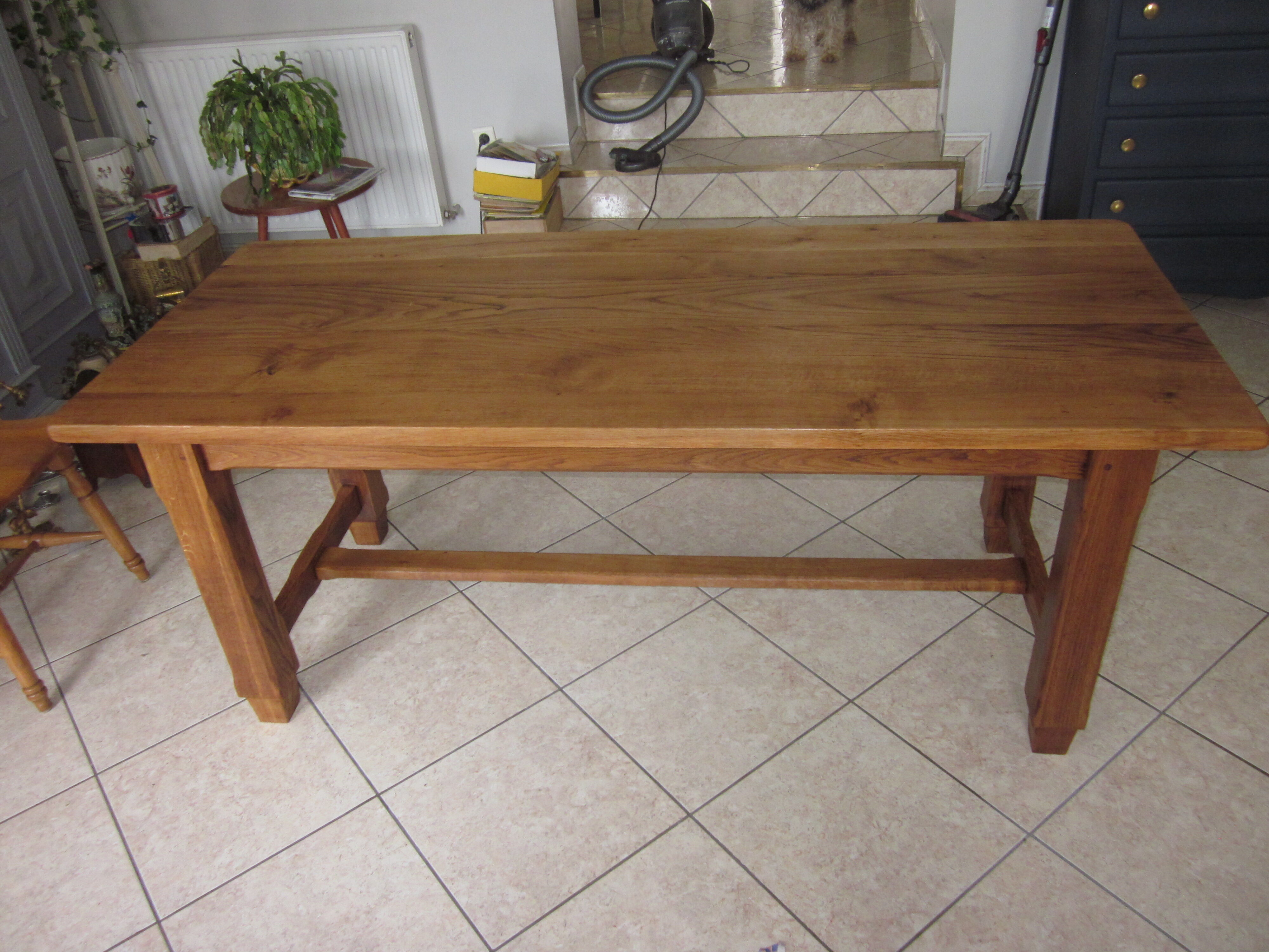 Farmhouse table in solid oak