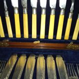 Box 24 cutlery with silver metal fish