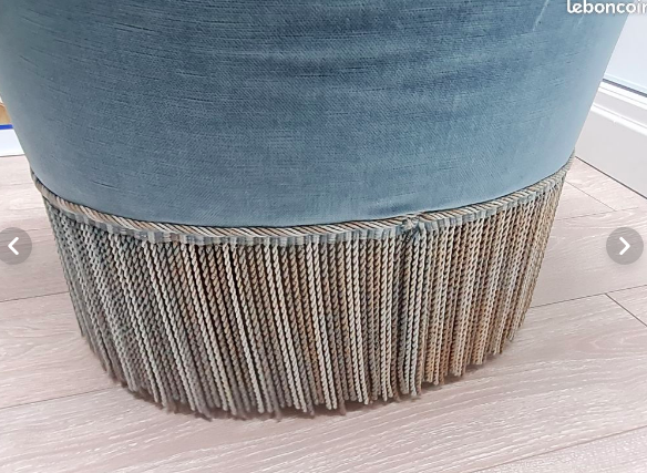 Toad armchair with emerald green velvet