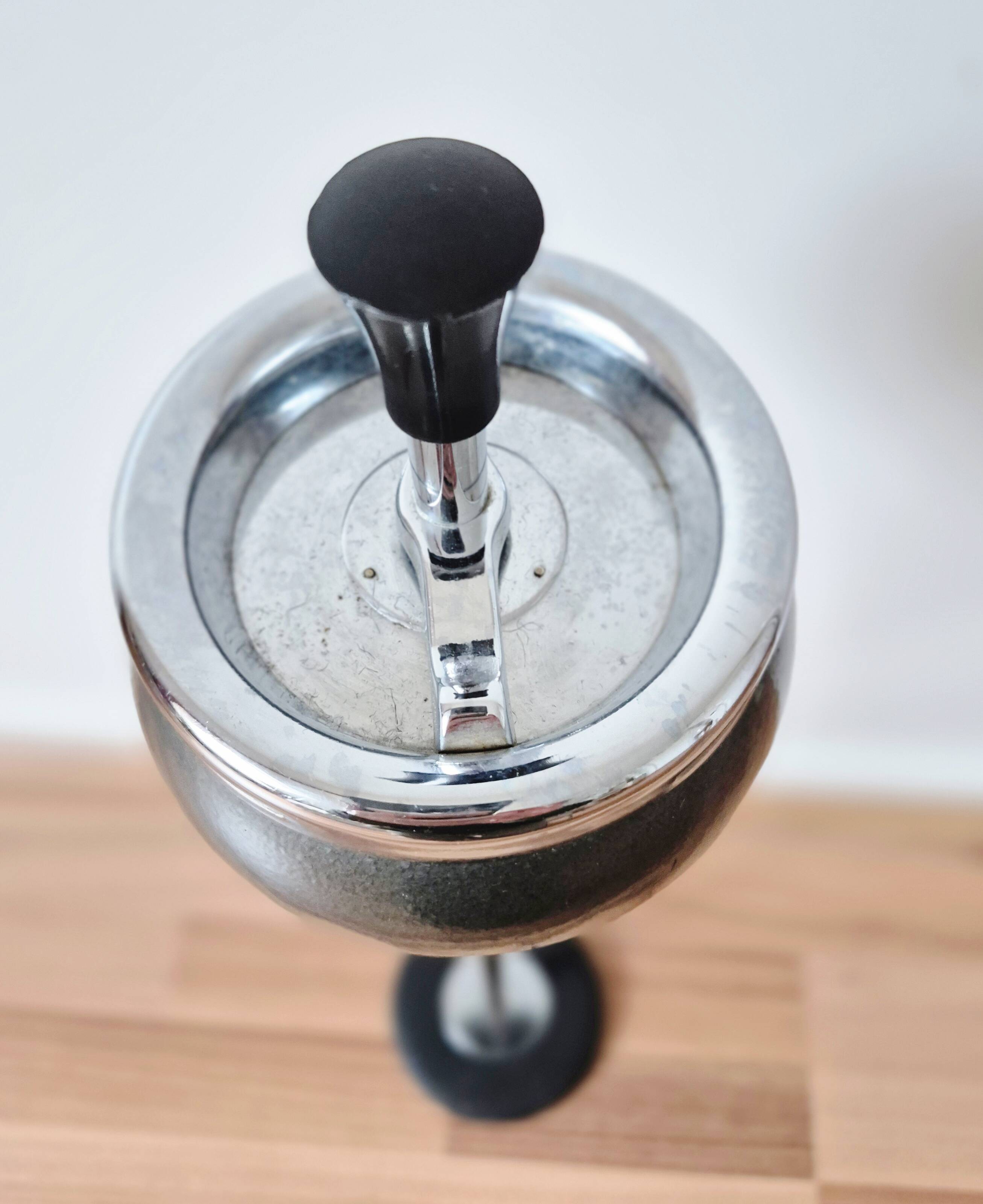 Cendrier  sur pied   , vintage français, années 70