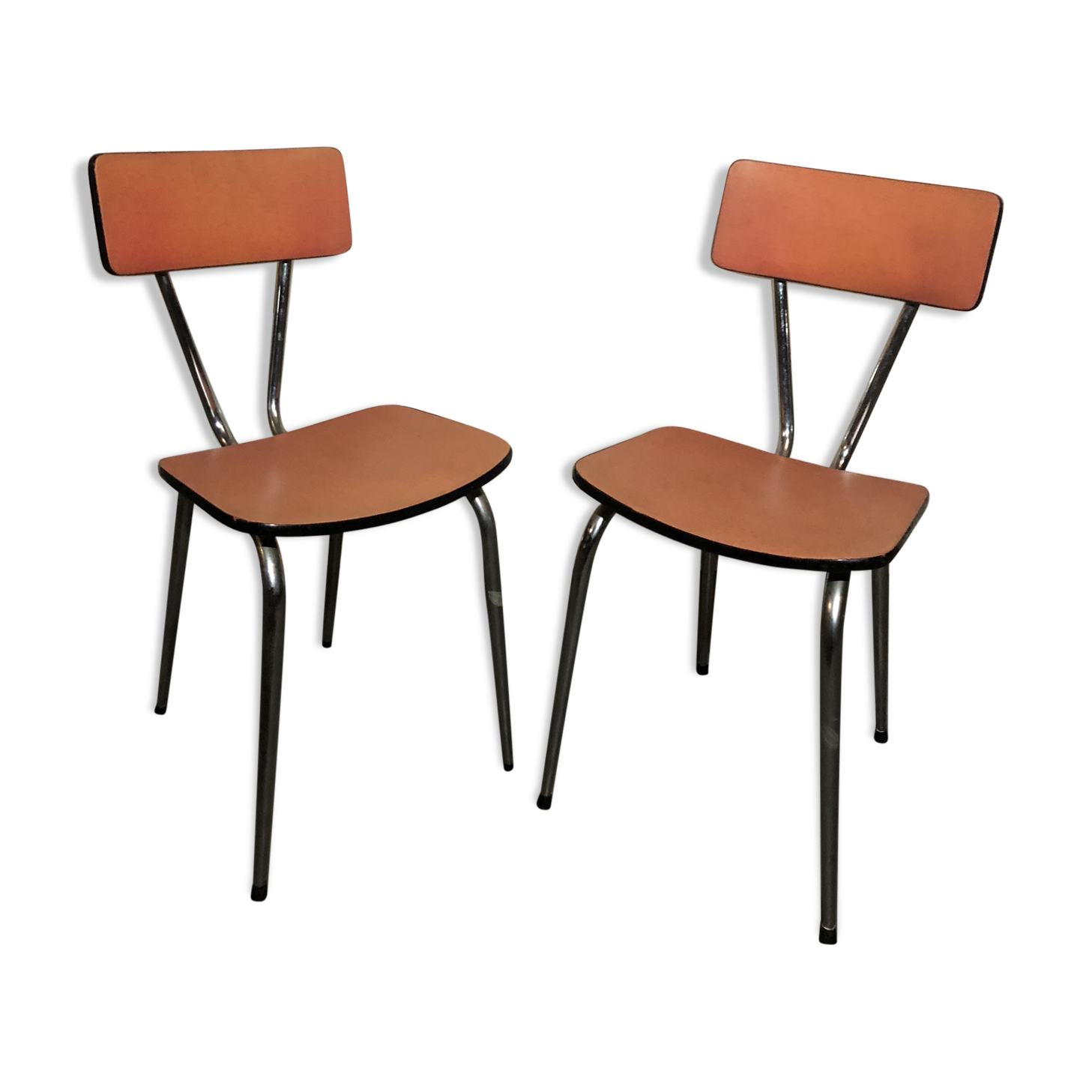 Set of 2 formica coral speckled chairs
