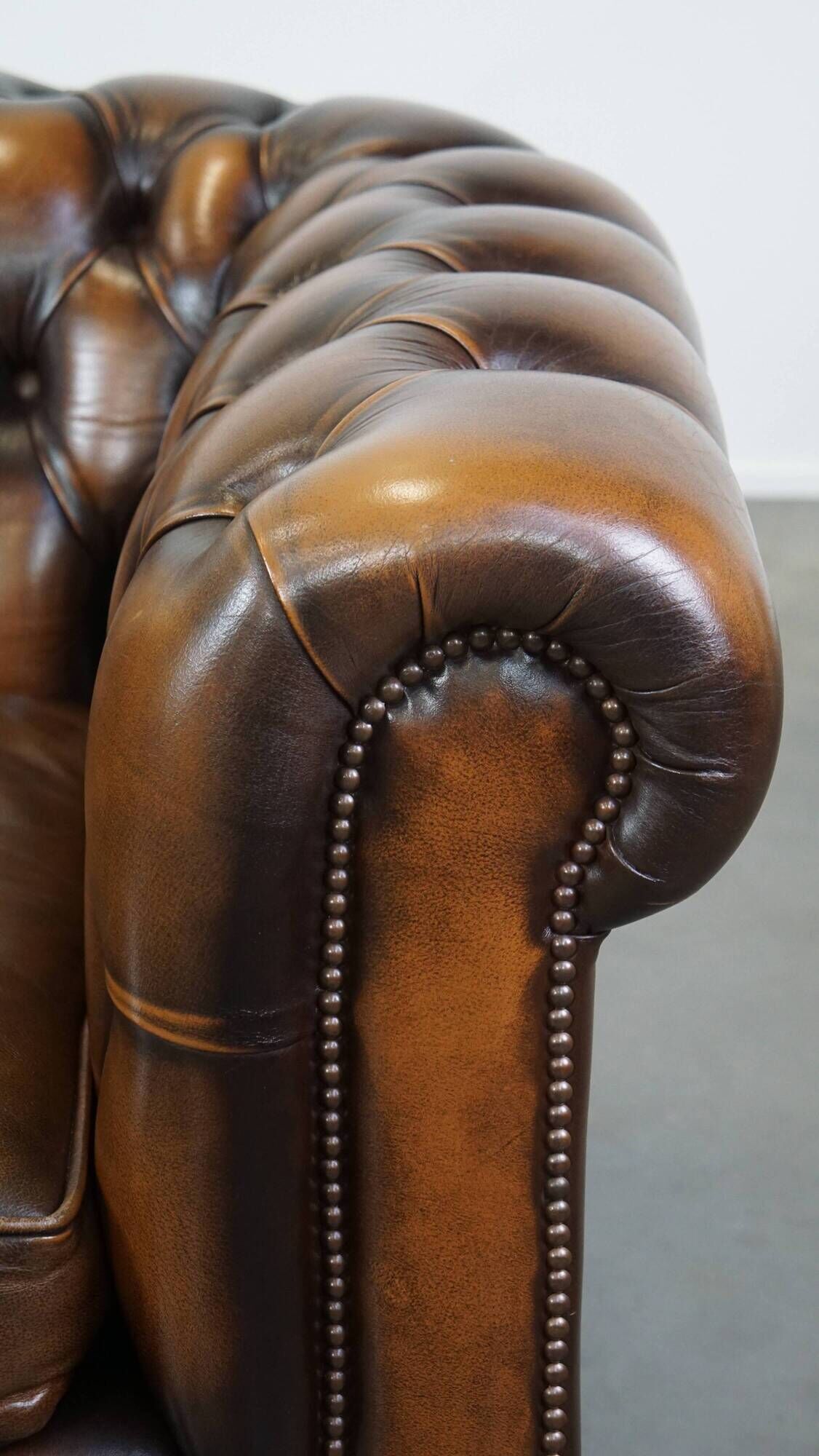 Classic Genuine Leather English Chesterfield Armchair in Good Condition