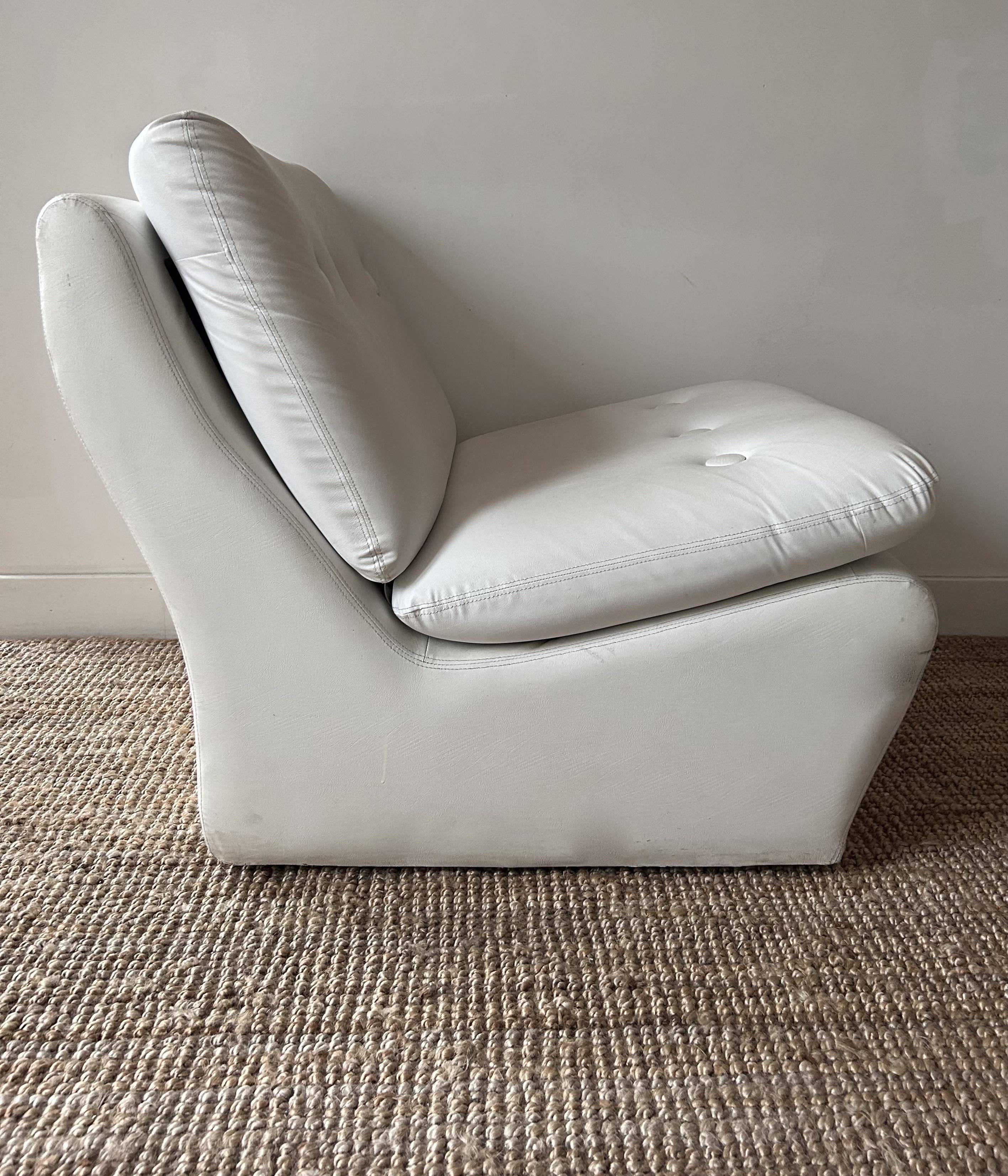 Vintage white armchair, France 1970