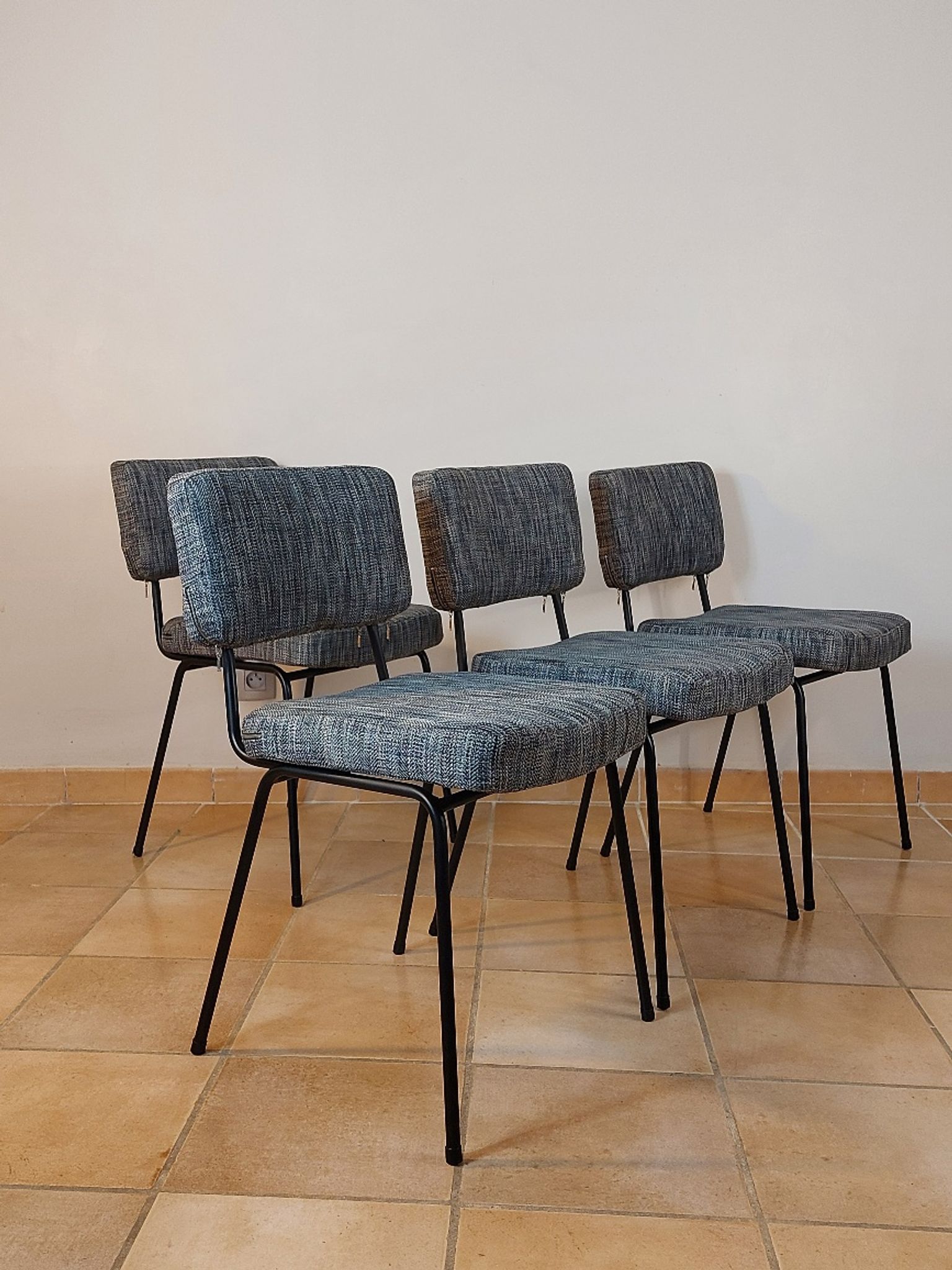 Set of 4 design chairs André Simard, Edition Airborne, French Modernism 1960s