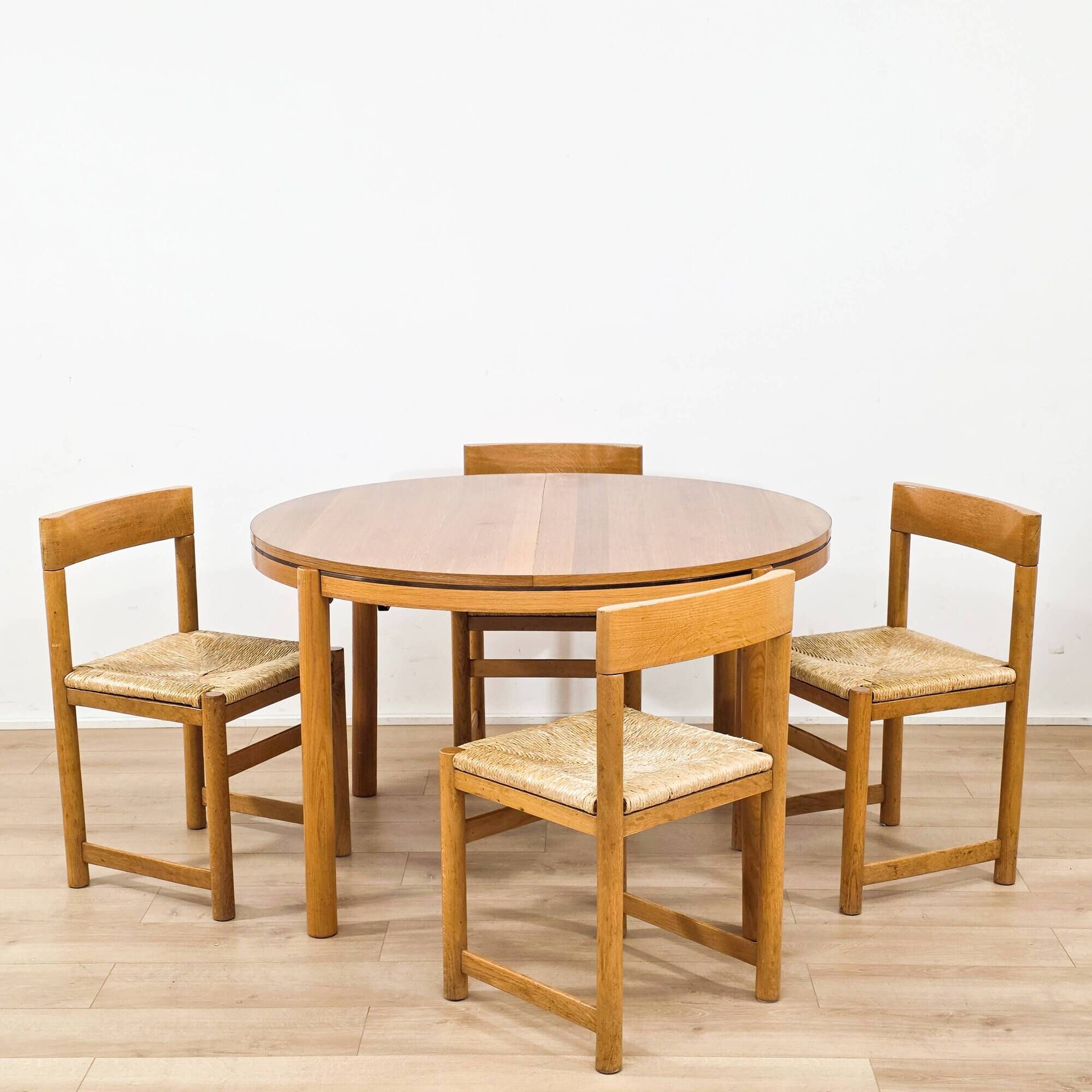 Vintage dining room set in the style of Charlotte Perriand 1970.