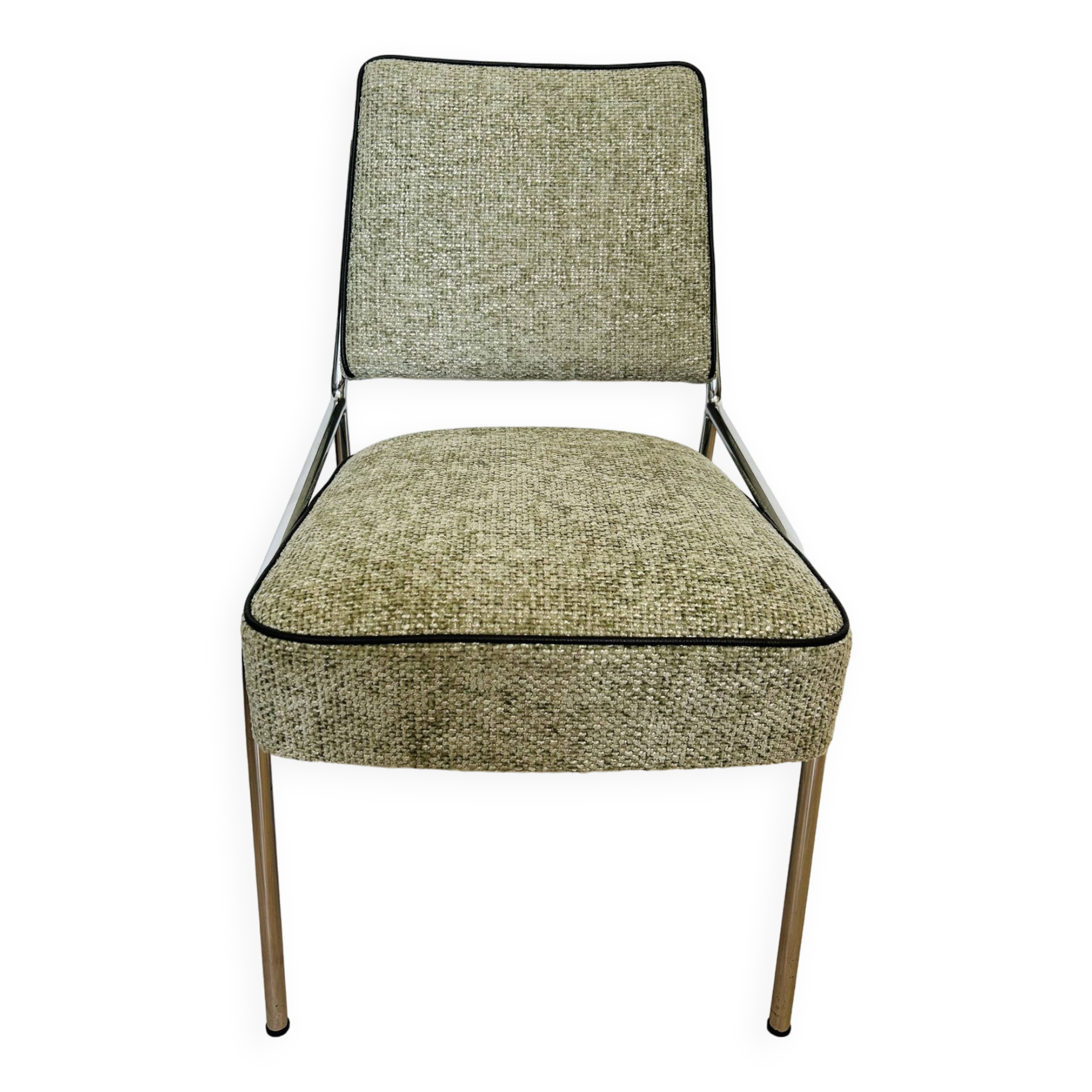 Chaise de salle à manger chromée Bauhaus de Hongrie, années 1960