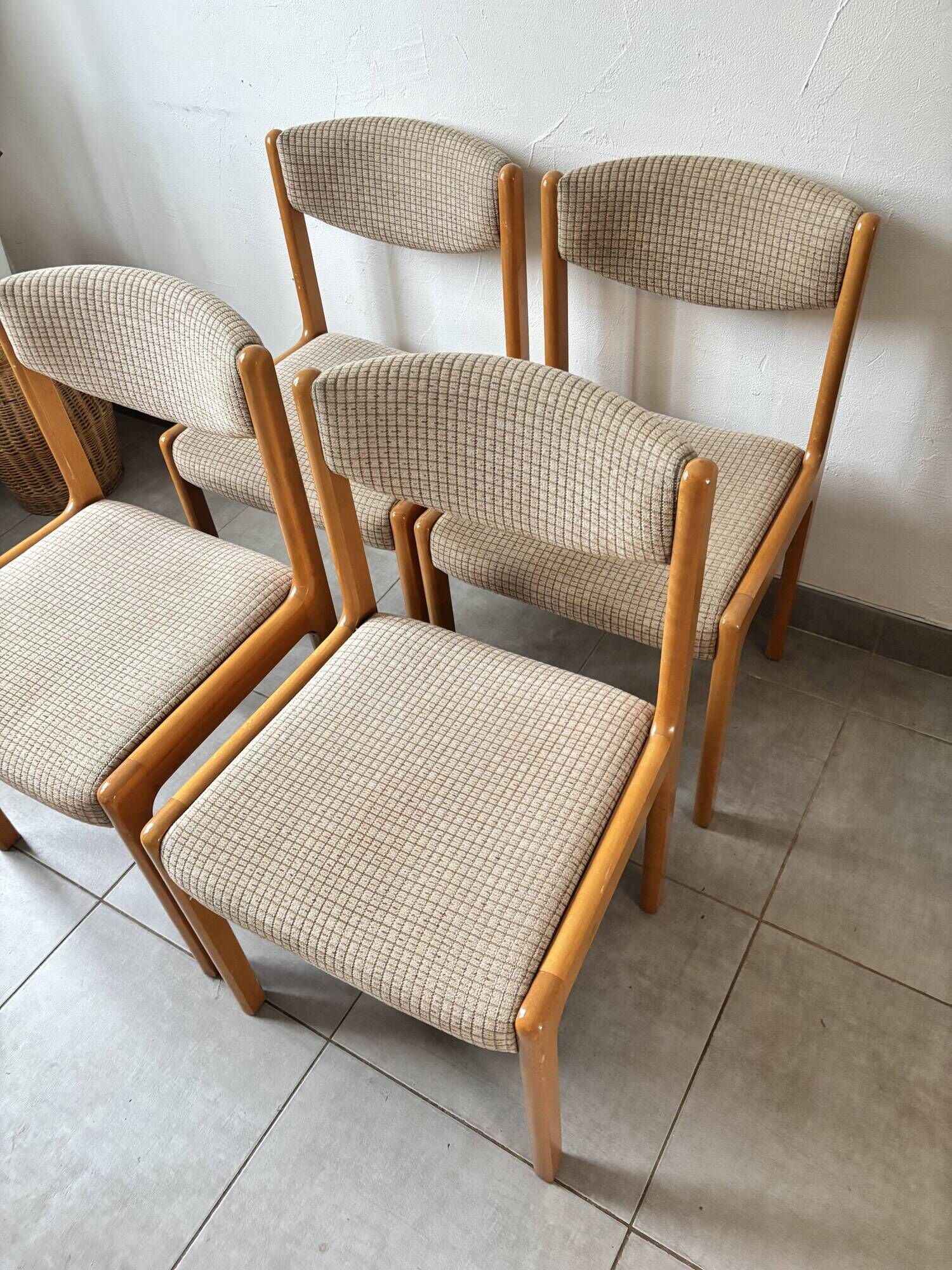 Set of 4 Scandinavian Baumann chairs in solid elm – 1970s