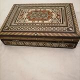 Lot of 2 oriental boxes in marquetry.
