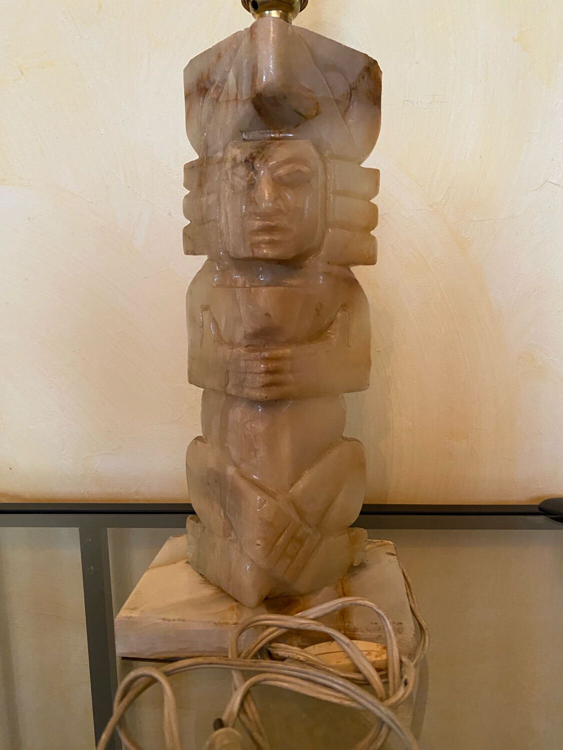 Carved onyx lamp – Pre-Columbian/Aztec style – Vintage