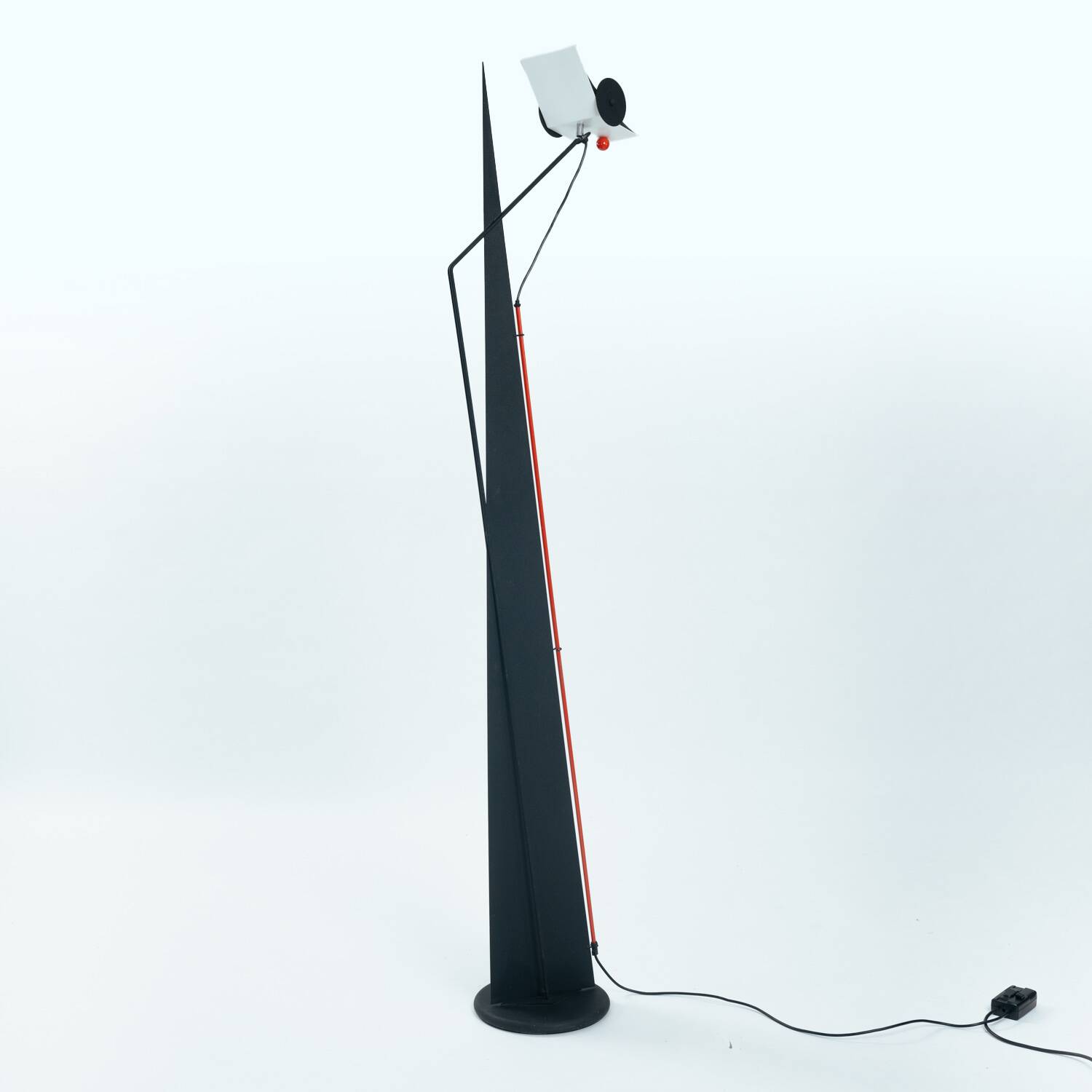 Postmodern memphis style sculptural red black white floor lamp