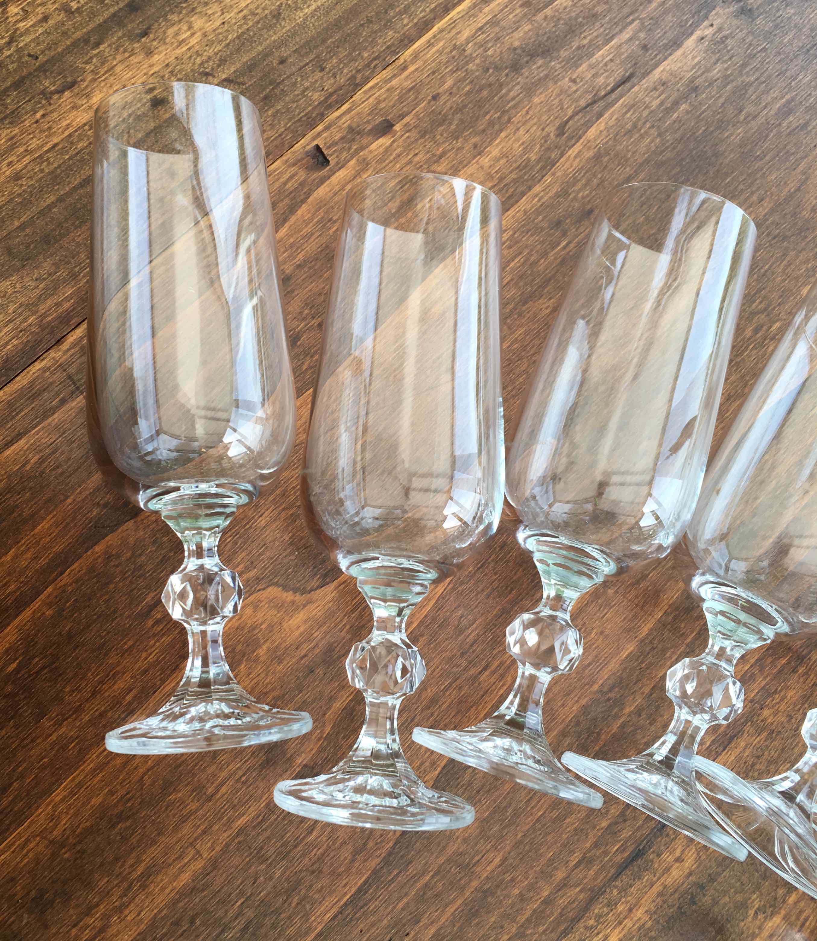10 crystal champagne flutes