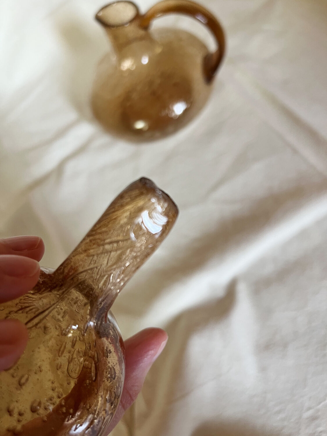 Bubbled glass decanter