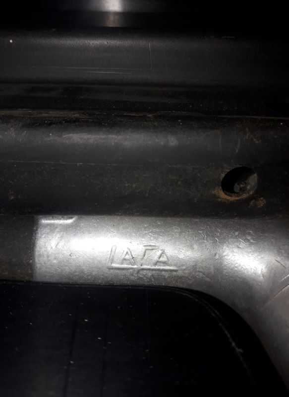 Table manufactured by Lafa formica extendable