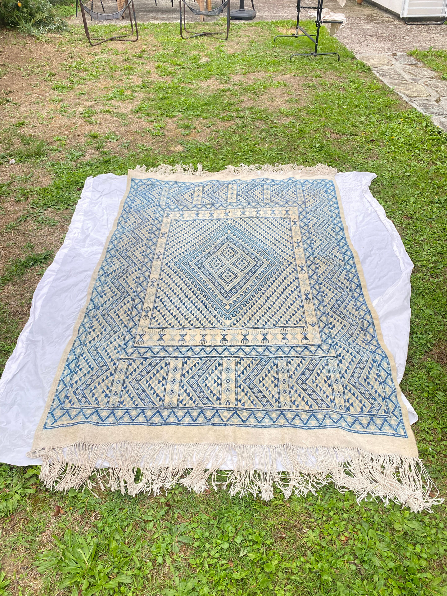 Tapis en laine berbere Margoum