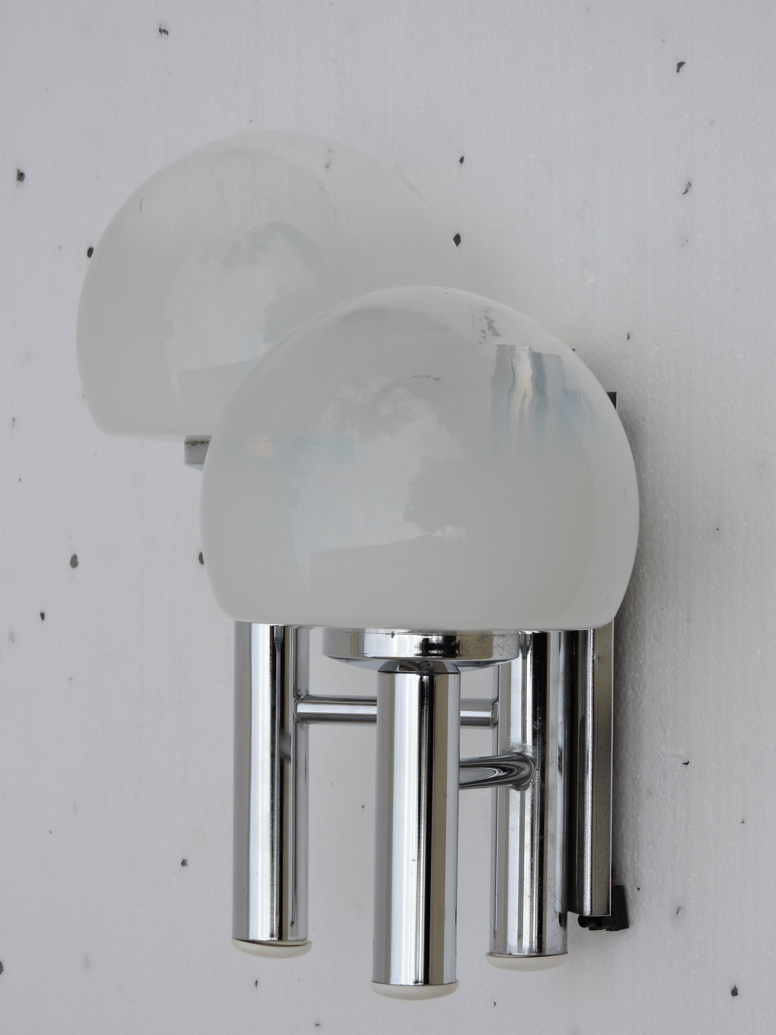 Wall lamp from Sciolari circa 1970
