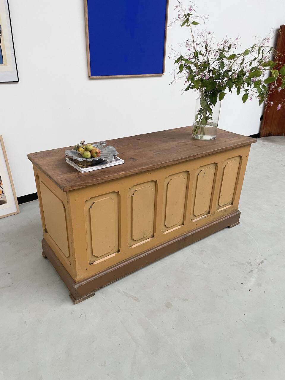 Yellow patina commercial counter from the 50s