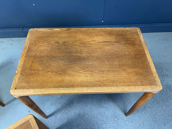 H.W. Klein. Bramin, trois tables de salle/ tables d'appoint, chêne, années 1960, Danemark