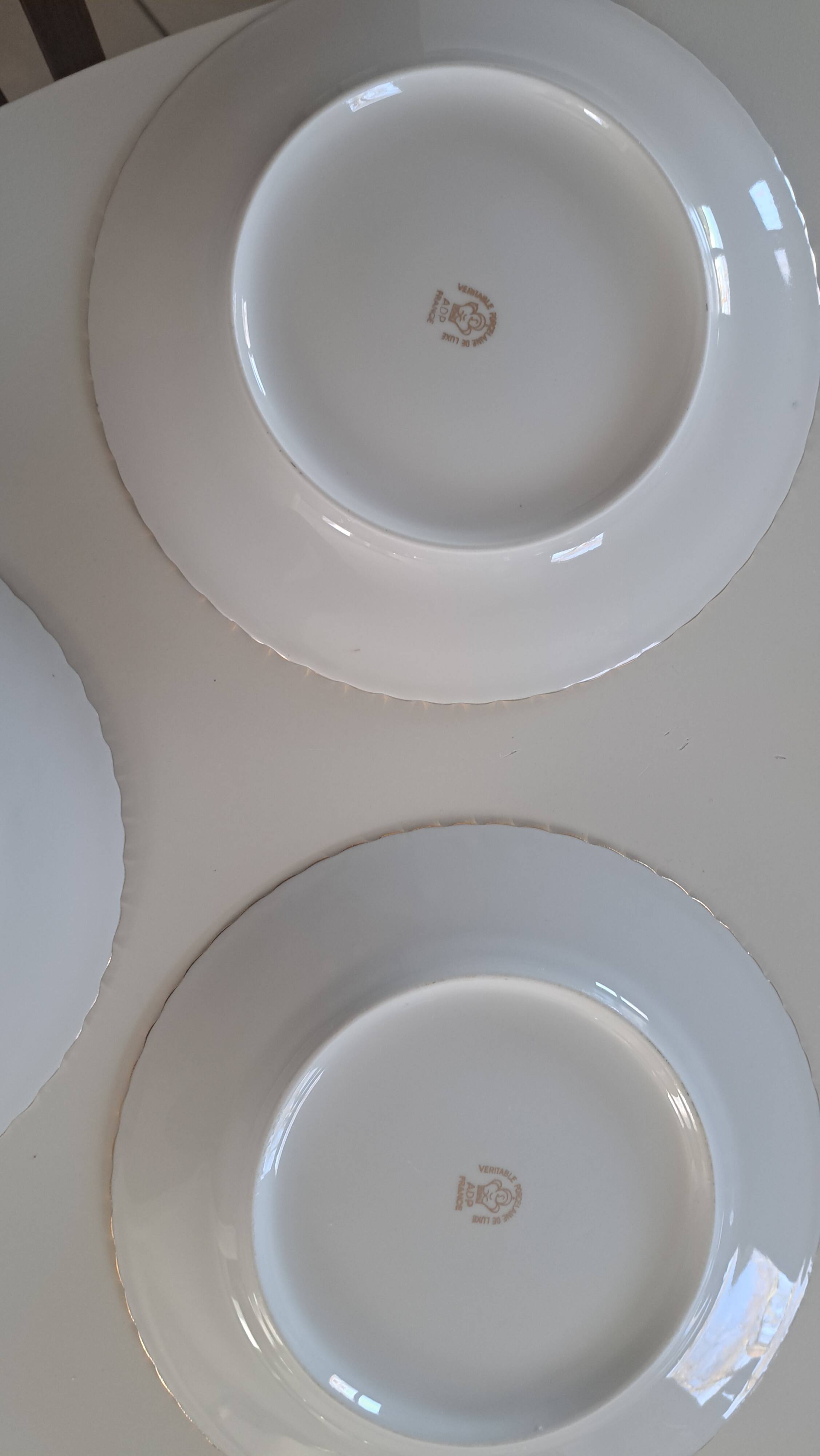 Set of 8 Limoges porcelain plates ADP ROYAL.